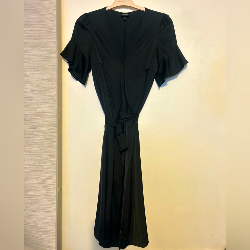 Who What Wear silk wrap adjustable plunge snap neckline. Black. Small